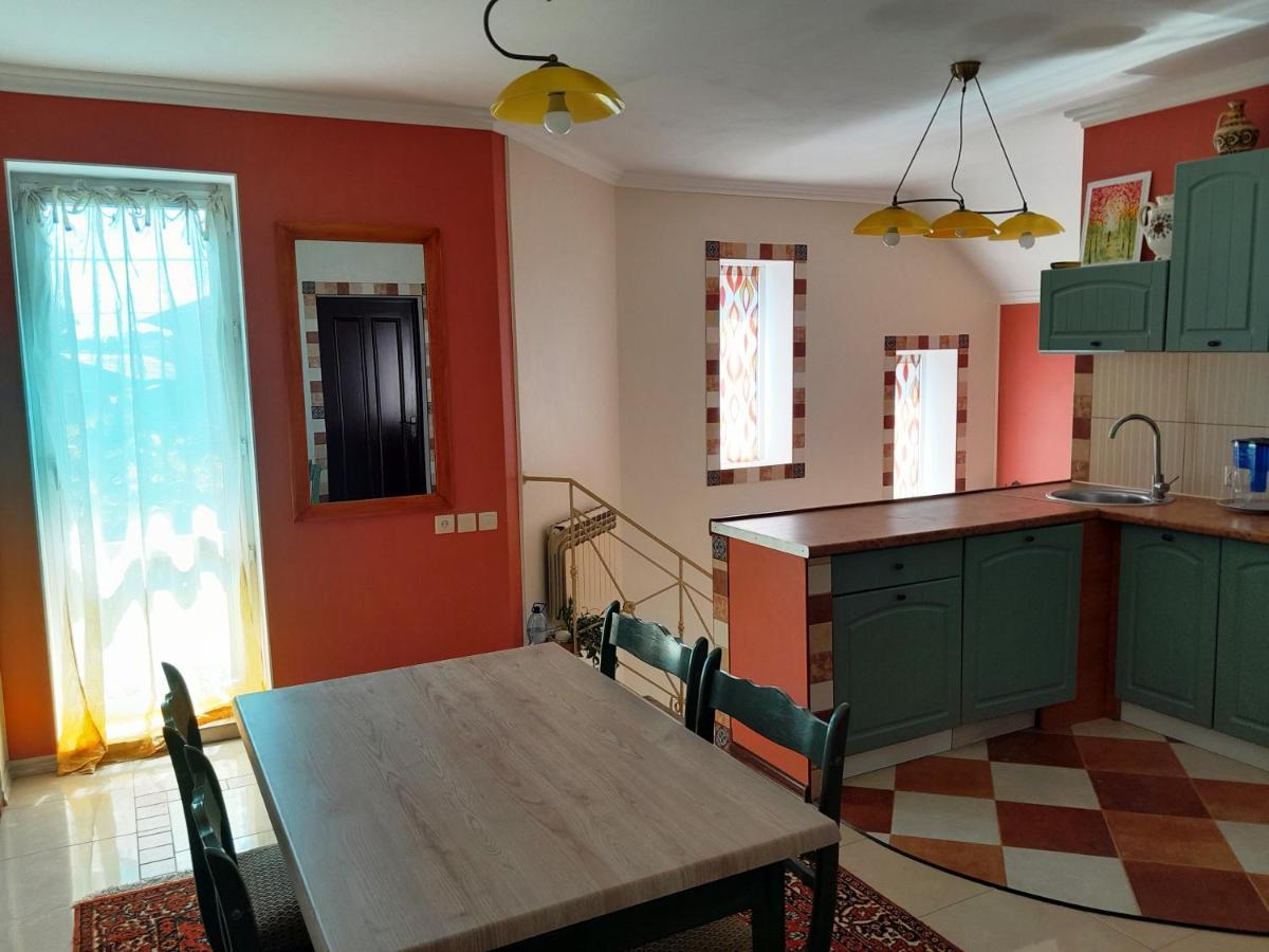 Apartment The Sunrise House Фонтанка Екстериор снимка